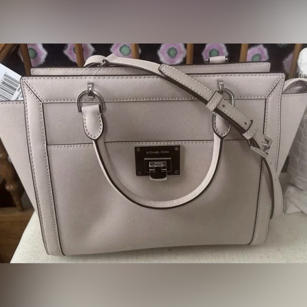 NWT Michael Kors Elegant blossom light pink color satchel Satchel